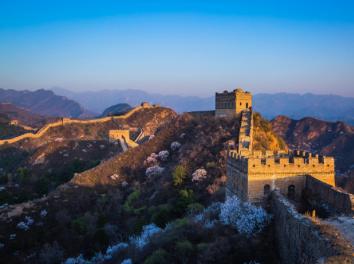 The Great Wall Tour: A Strategy Guide to Exploring Historical Legends