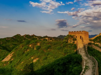 How was Material Transported on the Great Wall in Ancient Times