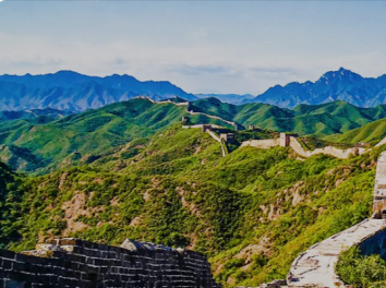 Are There Rivers and Lakes Near the Great Wall