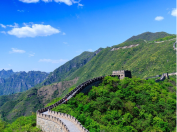 Check in at the Great Wall - Enjoy a Tour of Local Special Cuisines around