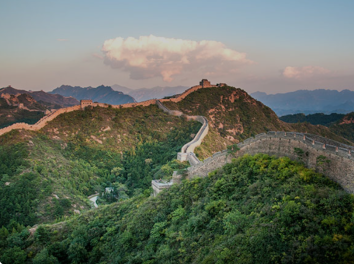 Are there any special handicrafts near the Great Wall