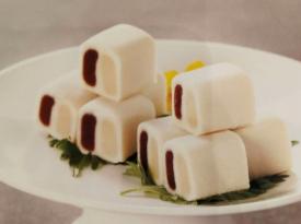 Beijing Yundoujuan (Kidney Bean Rolls)